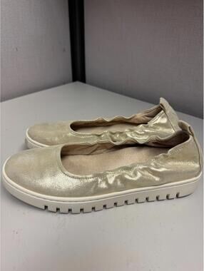 Vionic Women's Uptown Ballet Beige Glitter Size 10 Medium Width